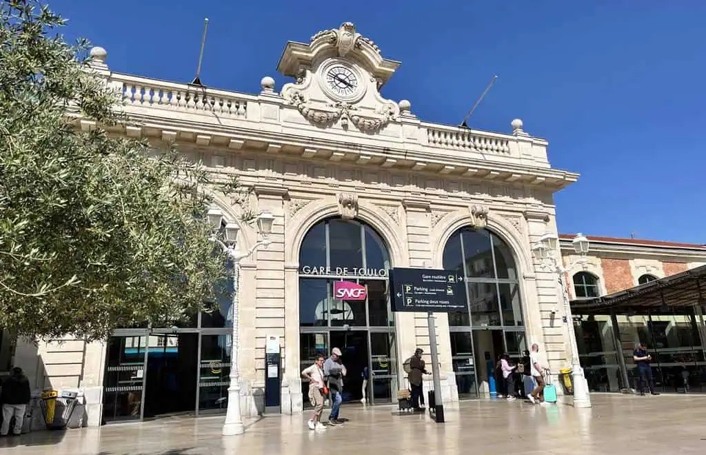 Toulon train station
